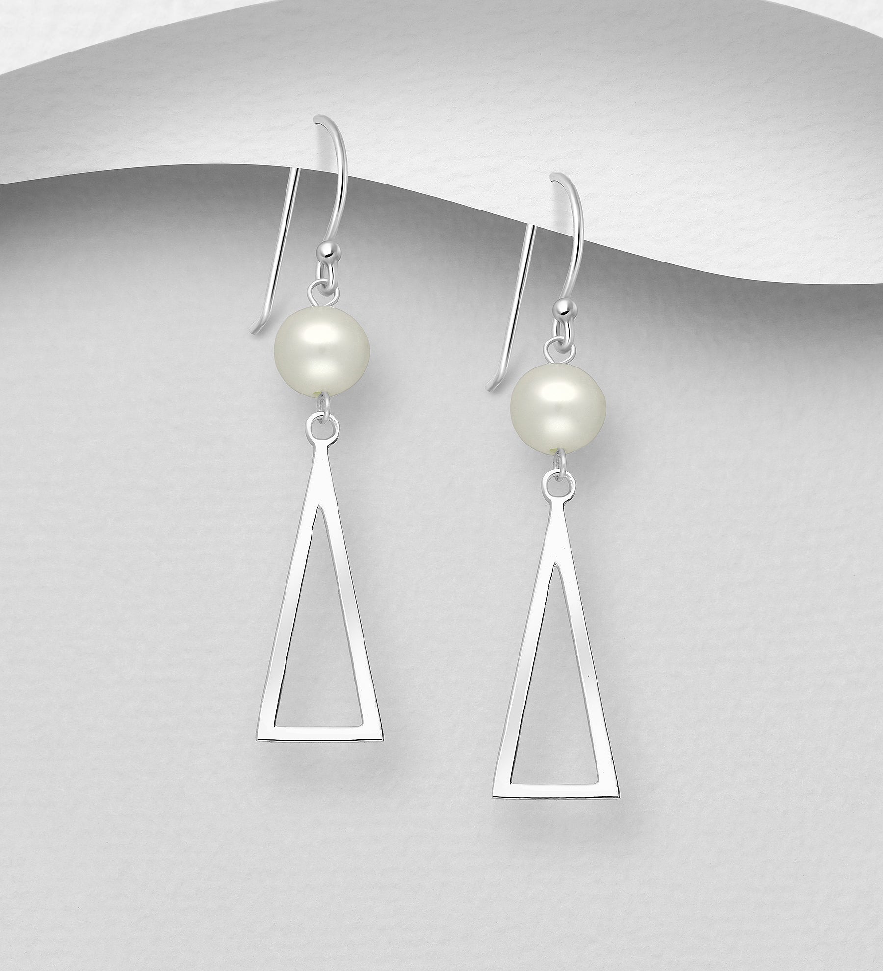 925 Silver Freshwater Pearl Earrings - Triangle White