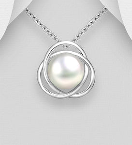 925 Sterling Silver Celtic Pendant, Decorated with Freshwater Pearl