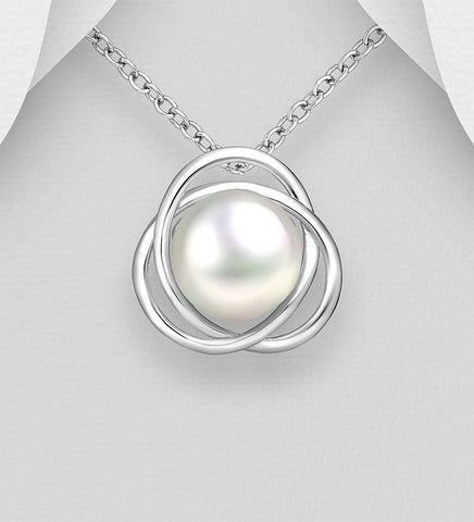 925 Sterling Silver Celtic Pendant, Decorated with Freshwater Pearl