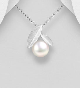 925 Silver Leaf with White Freshwater Pearl Pendant