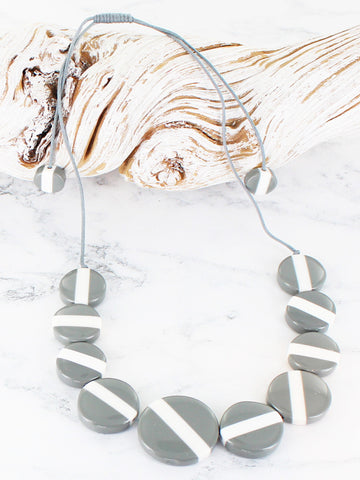 Striped Resin Disc Necklace – Grey