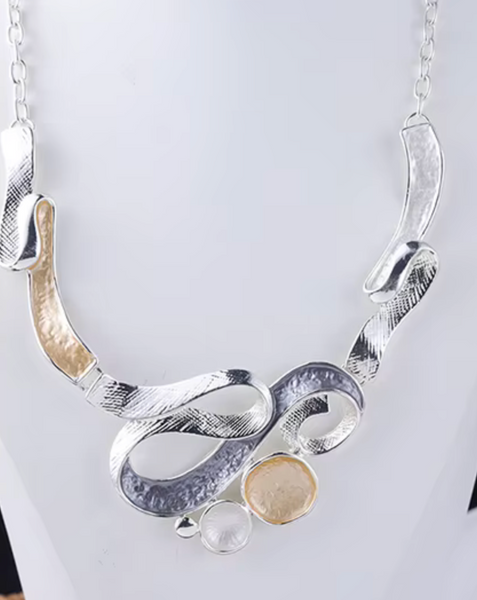 Ribbon Necklace & Matching Earrings - Silver