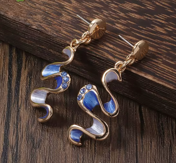 Waves Necklace & Matching Earrings - Blue