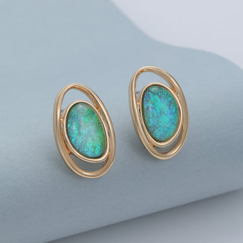 Oval Earrings with Green Stone