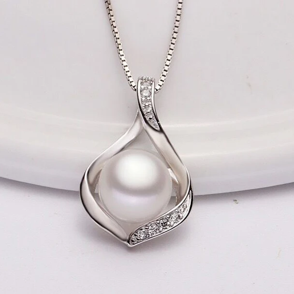 925 Sterling Silver Pendant, Decorated with Fresh Water Pearl - White