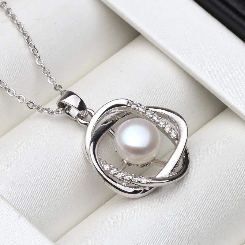 925 Sterling Silver Pendant with White Fresh Water Pearl
