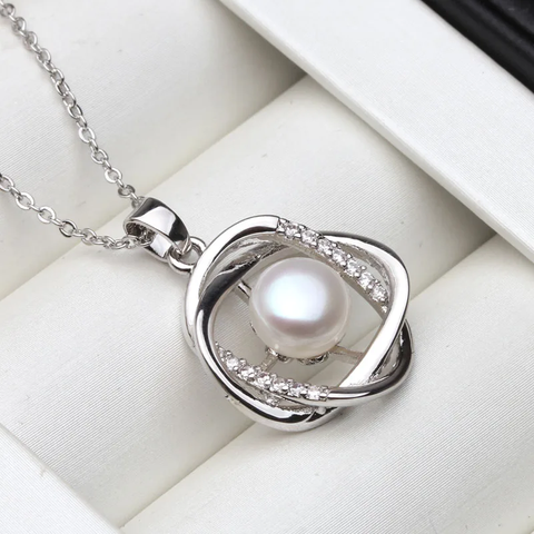 925 Sterling Silver Pendant with White Fresh Water Pearl