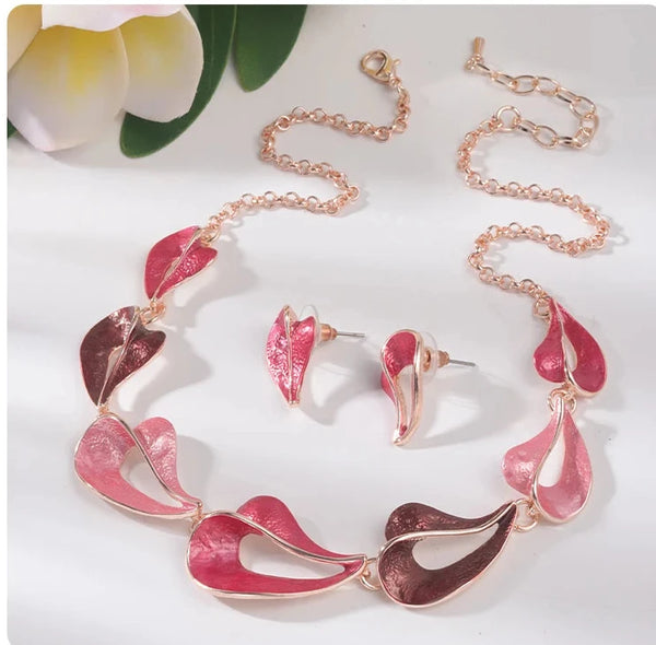 Teardrop Necklace & Matching Earrings